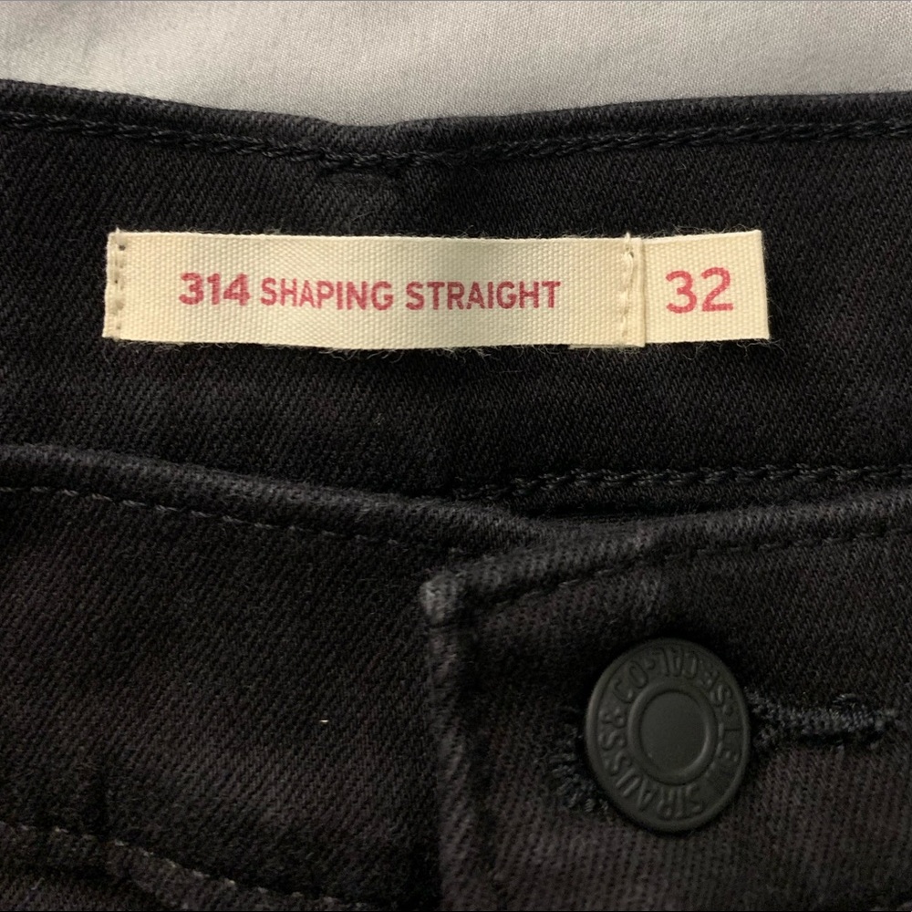 314 Shaping Straight Levi’s Jeans